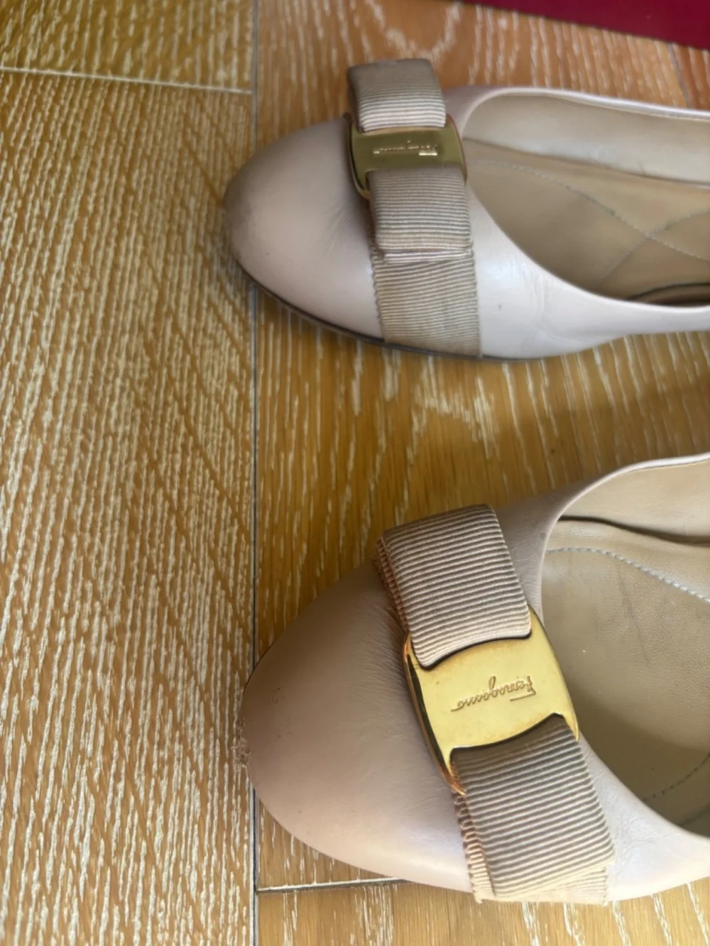Salvatore Ferragamo Varina Nude/Tan Calf Leather Ballet Flats 37 (US 7) - Picture 10 of 12